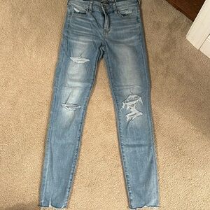 Women’s American Eagle jeans